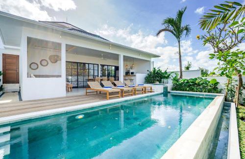 Munggu Villa | Villa L at Seseh 2 bedroom private luxury oasis next to the Beach