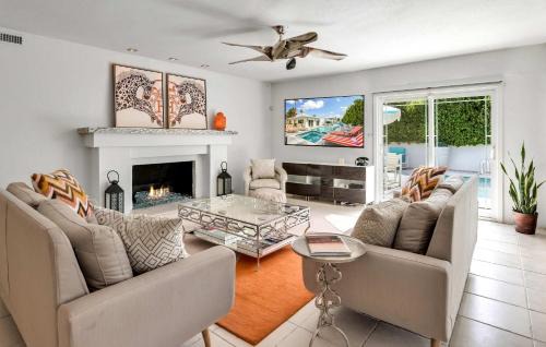 Racquet Club West House | Villa L'Orange Pool and Hot Tubs