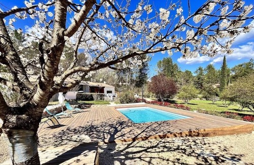 Saint-Maximin-la-Sainte-Baume Villa | Villa LA Saint Jean Piscine Climatisee Calme