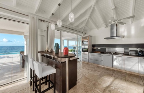 Plum Bay Villa | Villa La Vie en Bleu