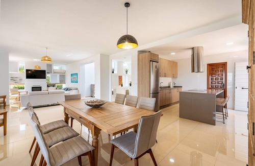 Salobrena Villa | Villa Las Arenas with private heated pool
