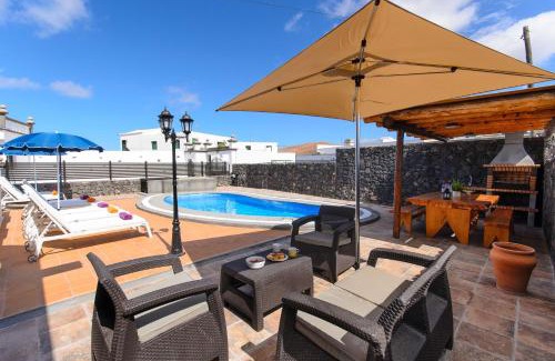 Mancha Blanca Villa | Villa Las Calderetas