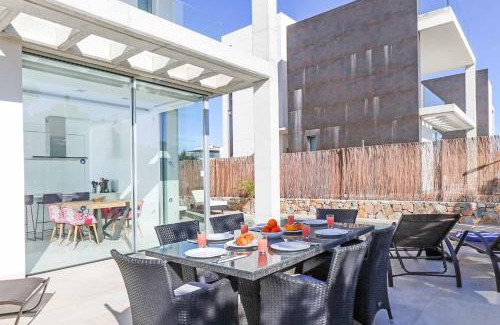 Diputacion de Rincon de San Gines Villa | Villa Las Dalias 1