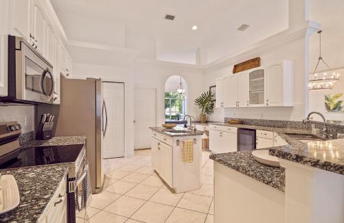 Palm Coast House | VILLA LAS PALMAS Beautiful Fenced-in Pool Home with Spa- Sleeps 8