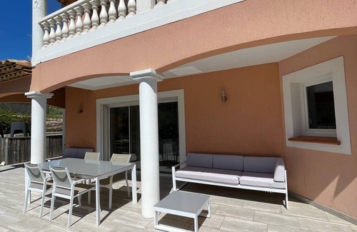 Frejus House | Villa L’Azurienne – Spacious Villa with Private Pool – Sleeps 10 – Fréjus
