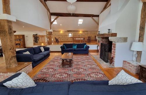 Mainzac Villa | Villa Le Breuil – Family-friendly villa with pool and views in the Charente