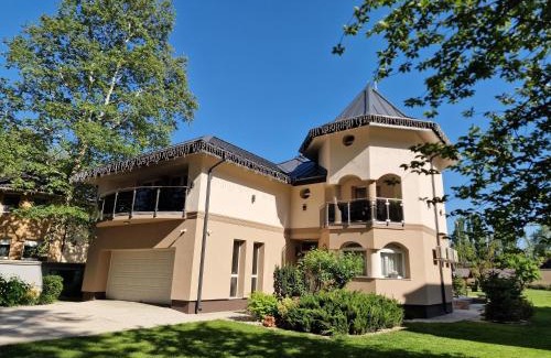 Siofok Aranypart Apartment | Villa Letícia Siófok