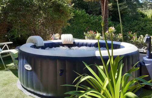 Sarlat-la-Caneda Apartment | Villa Lila - Sarlat Centre piscine et jacuzzi