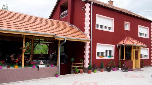 Pirot Bed & Breakfast | Villa Lola & Nikola