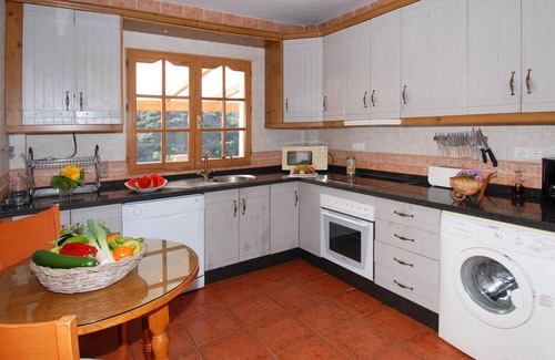 Malaga-Este Villa | Villa Los Pinos,10 people, HEATED POOL, WIFI, A/C, Petfriendly, magnificent view