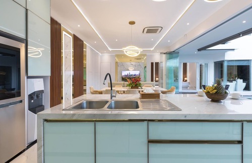 Dewi Sri Villa | Villa Louis Legian by Nagisa Bali