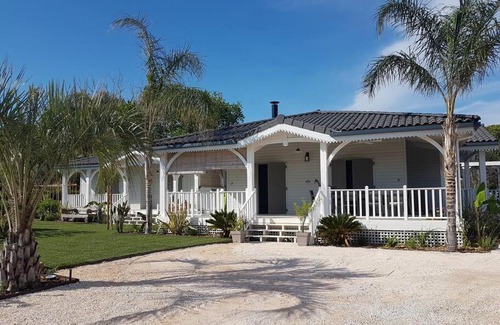 Cap d'Agde Villa | Villa Louisiane proche de la mer avec piscine