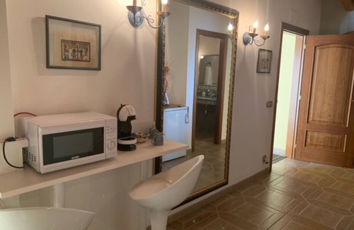Deltebre Villa | Villa 'Luci' with Private Pool, Wi-Fi and Air Conditioning