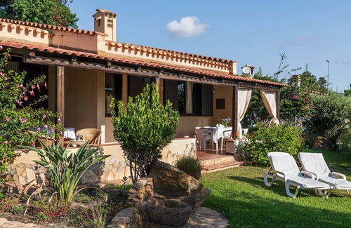 Costa Rei Villa | Villa 'Lucia' with Private Terrace, Wi-Fi and Air Conditioning
