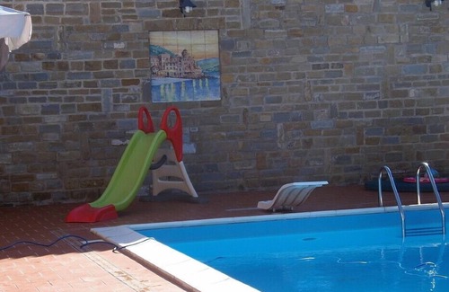 Santa Maria di Castellabate Villa | Villa Ludovica: An elegant and welcoming apartment that is part of a villa located on a hillside, facing the sea, with Free WI-FI.