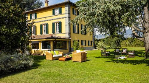 Capannori Villa | VILLA LUIGINA 8, Emma Villas
