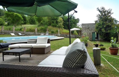 Vicopelago Villa | VILLA LUISA WITH BIG POOL AND AC
