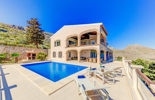 Pollensa Villa | Villa Lux by Sealand Villas