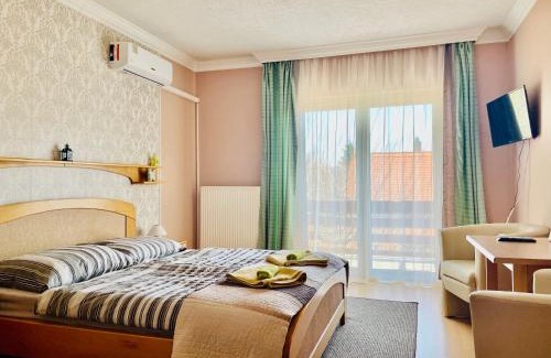 Heviz House | Villa Lux