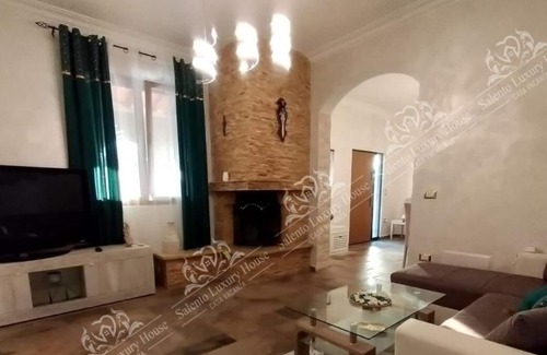Parabita Villa | Villa "Luxury 21" with Private Pool, Private Garden & Wi-Fi