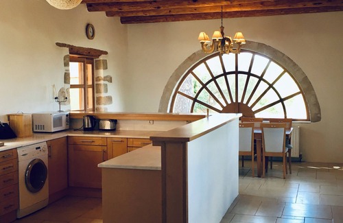 Kefalas Villa | Villa Magdalena is a 300sq.m. 4-bedroom Stone villa in amazing place to relax