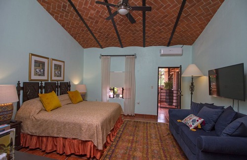 Ajijic House | Villa Malecon, Where Luxury Meets Mexican Charm on the Malecon
