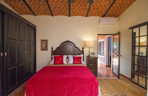 Ajijic House | Villa Malecon, Where Luxury Meets Mexican Charm on the Malecon