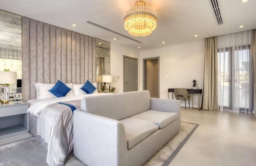 Palm Jumeirah Villa | Villa Malissa- Exclusive 5-Bedroom Villa by Luxury Explorers' Collection