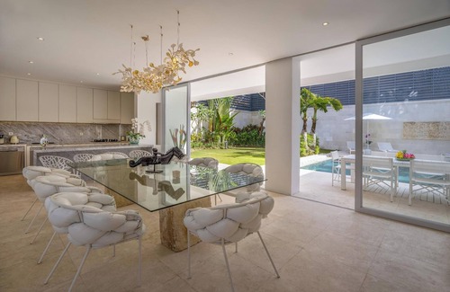 Sunset Road Villa | Villa Manis Cantik