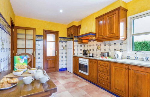 Serpentona Villa | Villa Marcolis Cel - Four Bedroom Villa, Sleeps 6