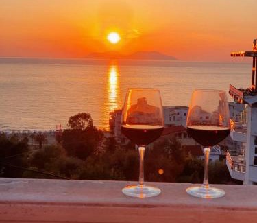 Vlore House | Villa Mare - for families & groups