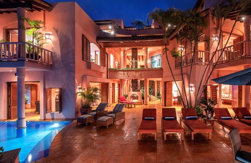 South Shore Hotel Area Villa | Villa Marea Baja (This is directly with the Owner)