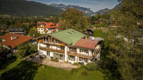 Oberschonau Apartment | Villa Marga Ferienwohnung Steinernes Meer