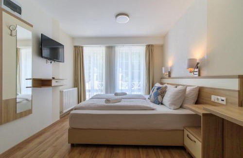 Siofok Aranypart Bed & Breakfast | Villa Marina Inn