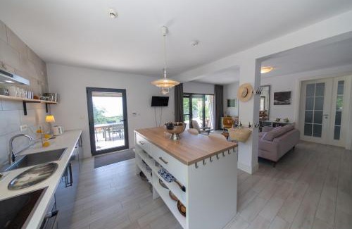Seoca Villa | Villa Mattson
