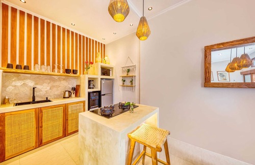 Berawa Villa | Villa Maya - 4BDR with private Pool & Garden