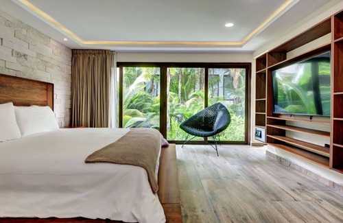 Playa Paraiso Ski Chalet | Villa Maya
