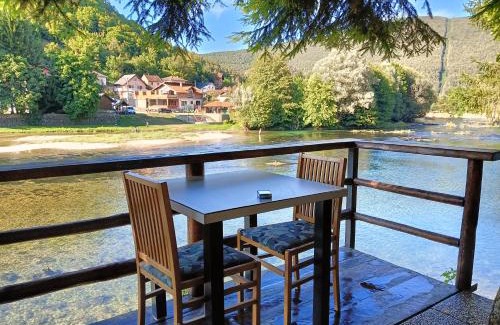 Kulen Vakuf Apartment | Villa Medo
