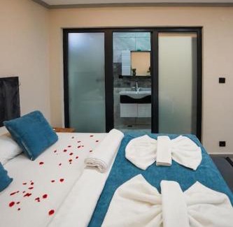 Ciftlik Villa | Villa Mees Fethiye / Kargı