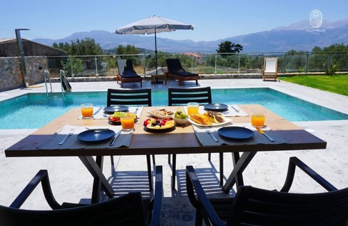 Kefalas Villa | Villa Melas private pool in Kefalas