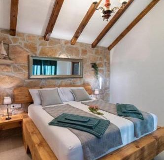 Zavala Villa | Villa Menalo