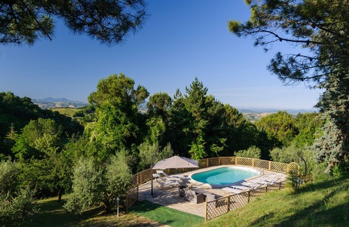 Mondaino Villa | Villa Mery, Holiday house in the hills of the Rimini Riviera, with private pool