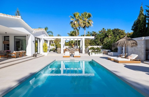 Marbella Villa | Villa Mia - Fabulous 5-bed Family Villa in Aloha!