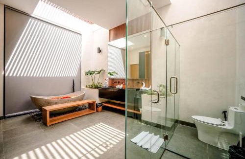 Beraban Villa | Villa Midori - Luxury Spacious Haven Rooftop and Pool Paradise
