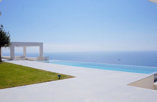 Roca Llisa Villa | Villa Miracle - recently built with sea views in Roca Llisa