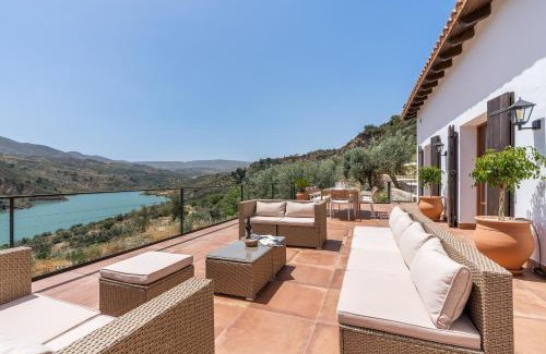 Lecrin Valley Villa | Villa Mirador del Lago