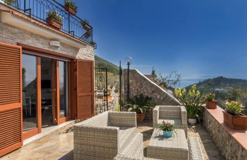 Sirenuse Villa | Villa Mistica - Homelike Villas