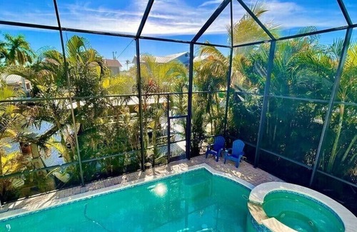 Matlacha Apartment | Villa Moana Pool 1st floor gulf access