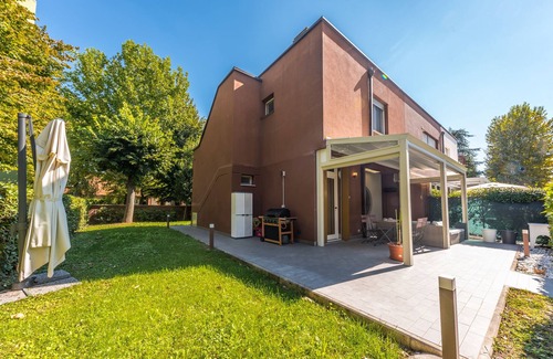 Saliceto Panaro Villa | Villa @Modena w/garden & parking