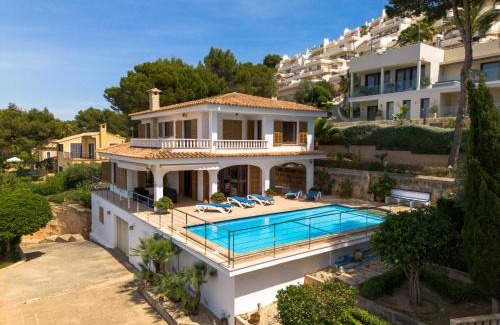 Santa Ponsa Villa | Villa Monsita by Slow Villas